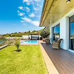 Holiday home Pinheira Iii Heated Pool *