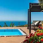 Pinheira Iii Heated Pool Holiday home