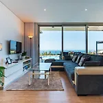 Pinheira Iii Heated Pool Holiday home Calheta (Madeira)