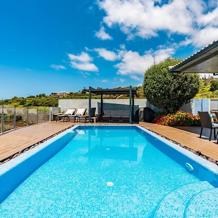 Pinheira Iii Heated Pool * Calheta