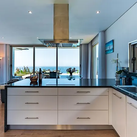 Pinheira Iii Heated Pool Nyaraló *