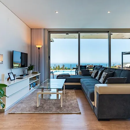 Pinheira Iii Heated Pool Nyaraló Calheta