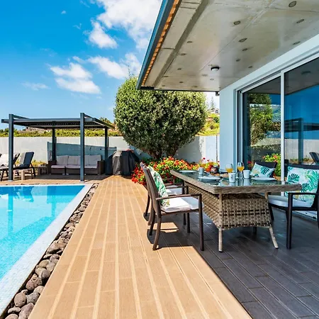 Dom wakacyjny Pinheira Iii Heated Pool *