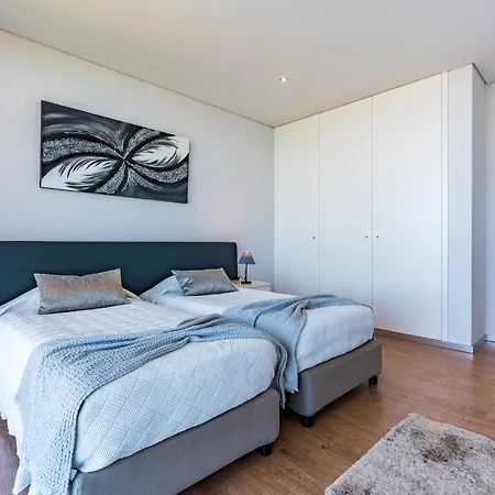 Pinheira Iii Heated Pool Vakantiehuis *