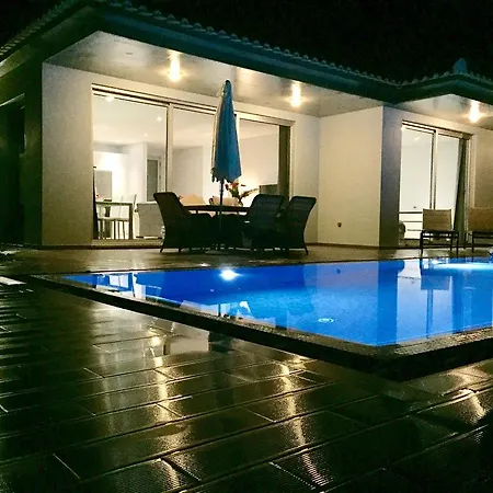 Pinheira Iii Heated Pool Calheta (Madeira)